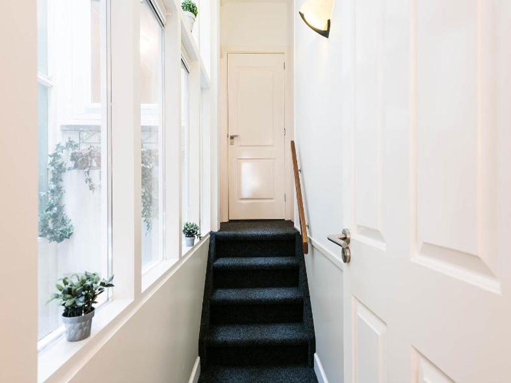 Lovely Canal Apartment Amsterdam Exterior photo